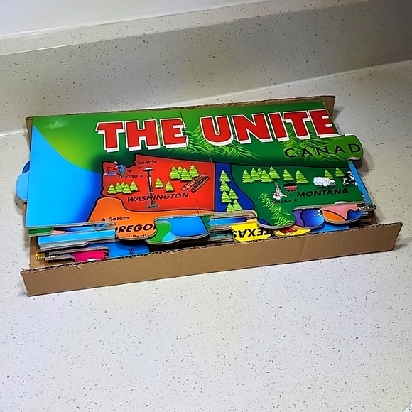 26 pc USA Wooden Floor Puzzle New in box - Picture 2 of 8